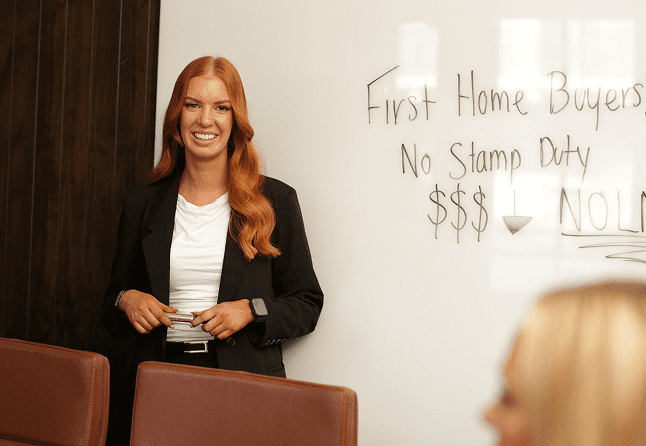 Melbourne first home buyers meeting with a mortgage broker at Smart Lending